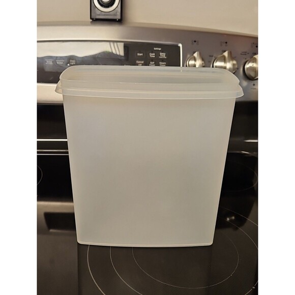 Vintage Tupperware Large Sheer Cereal Keeper Container 20 cup # 1588-2 No Lid - Picture 3 of 7